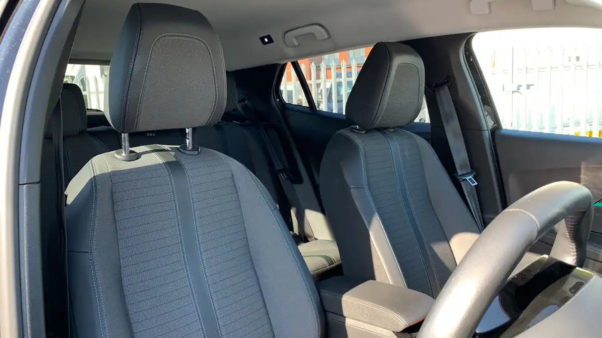 2022-peugeot-2008-suv-12-puretech-allure-premium-100bhp-big-41