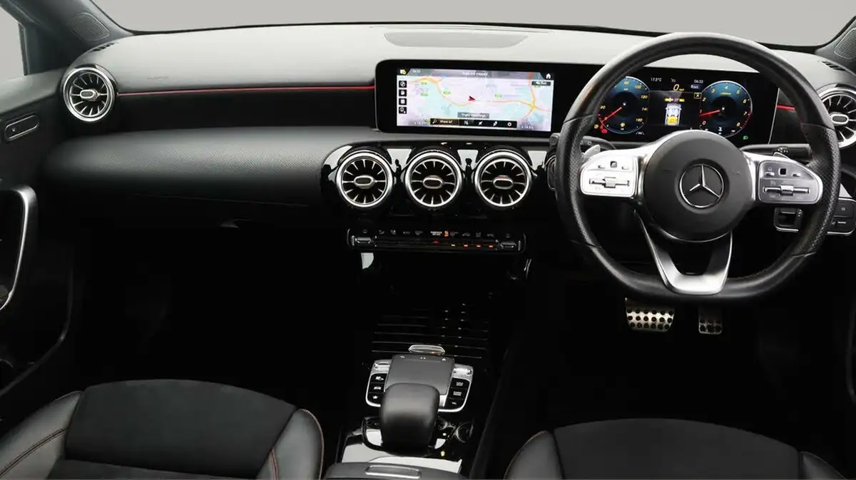 2019-mercedes-benz-a-class-20-a250-amg-line-premium-hatchback-5d-big-12