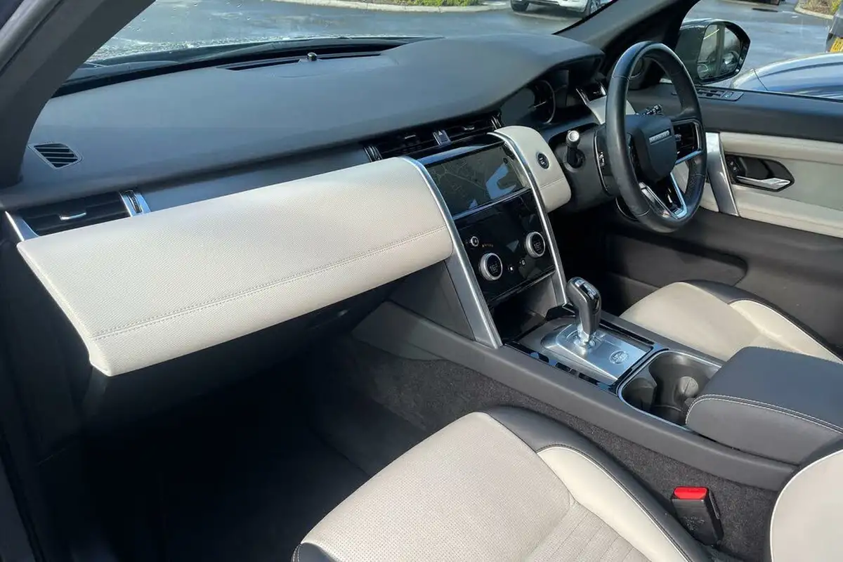2022-land-rover-discovery-sport-20-d200-urban-edition-big-53