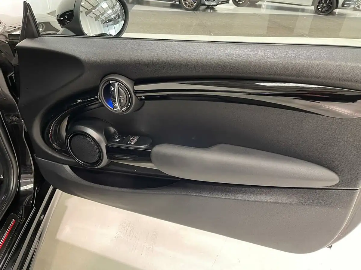 2019-mini-cooper-20-cooper-s-sport-189bhp-hatchback-3d-big-71