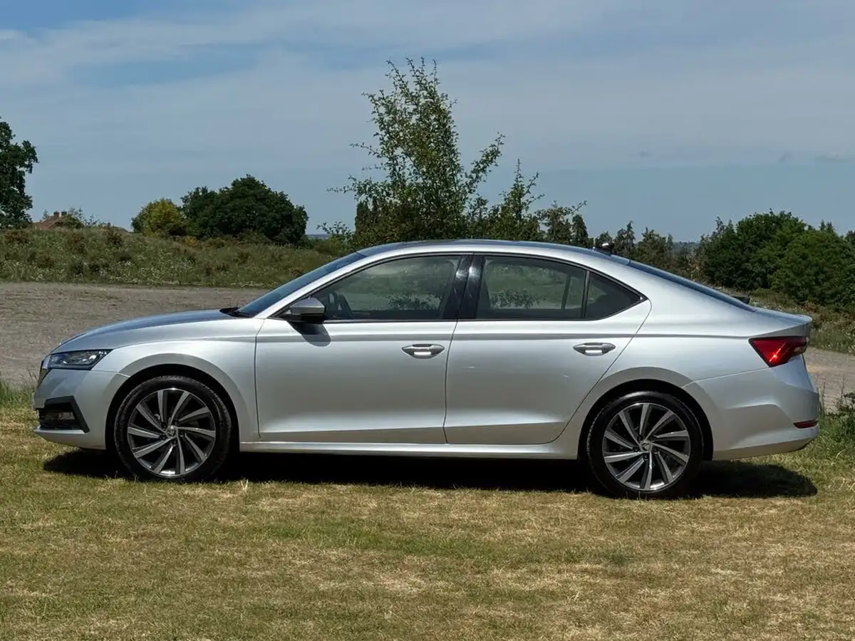 2020-skoda-octavia-15-tsi-se-first-edition-hatchback-big-7