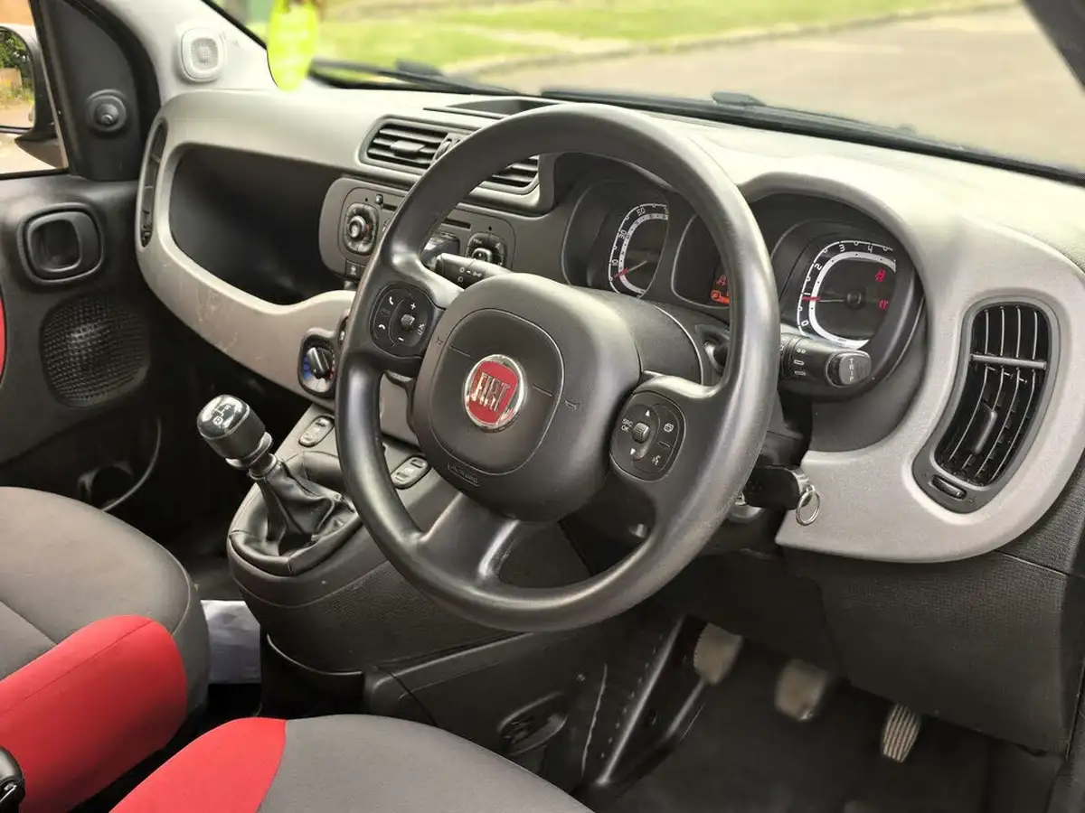 2014-fiat-panda-12-easy-big-18