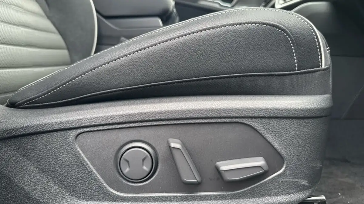 2025-kia-sportage-16-t-gdi-gt-line-s-207bhp-hev-auto-big-26