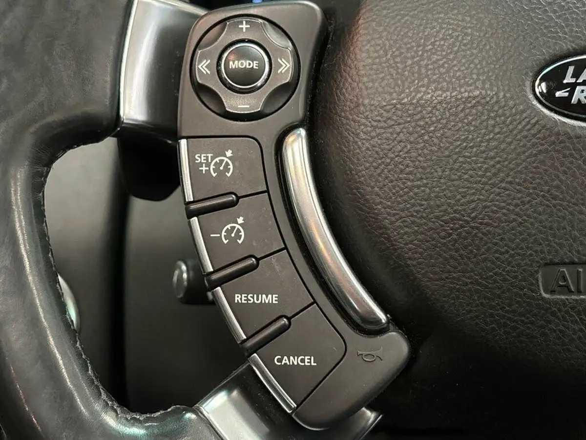 2011-land-rover-range-rover-44td-vogue-big-52