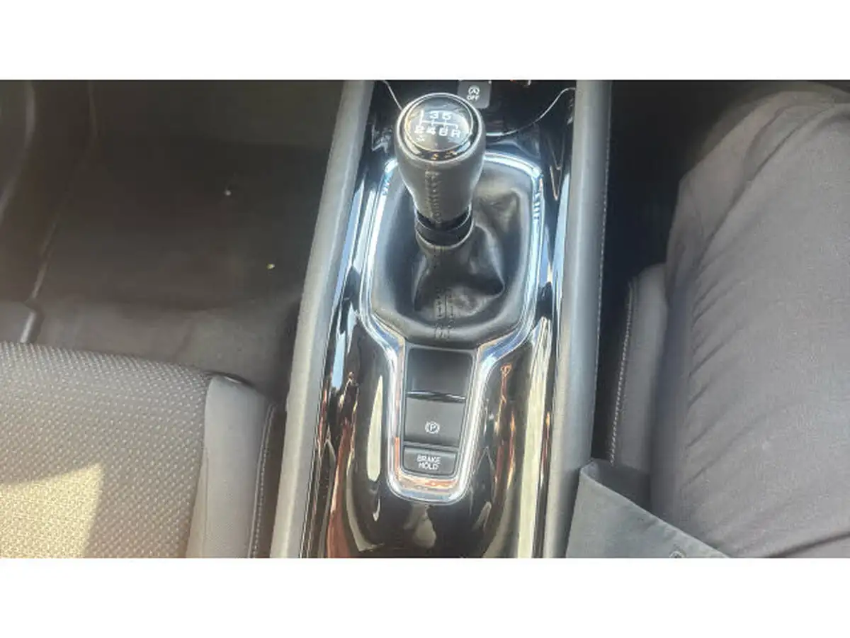 2018-honda-hr-v-15-i-vtec-se-big-21