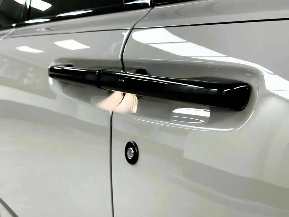 2023-rolls-royce-cullinan-675-black-badge-big-62