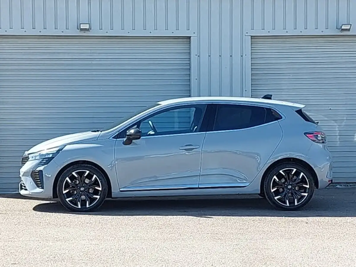 2024-renault-clio-16-techno-big-3