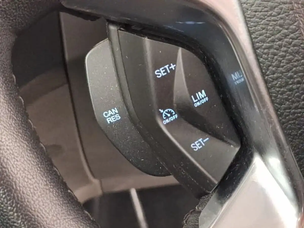 2021-ford-tourneo-connect-15-titanium-120ps-1499cc-big-16
