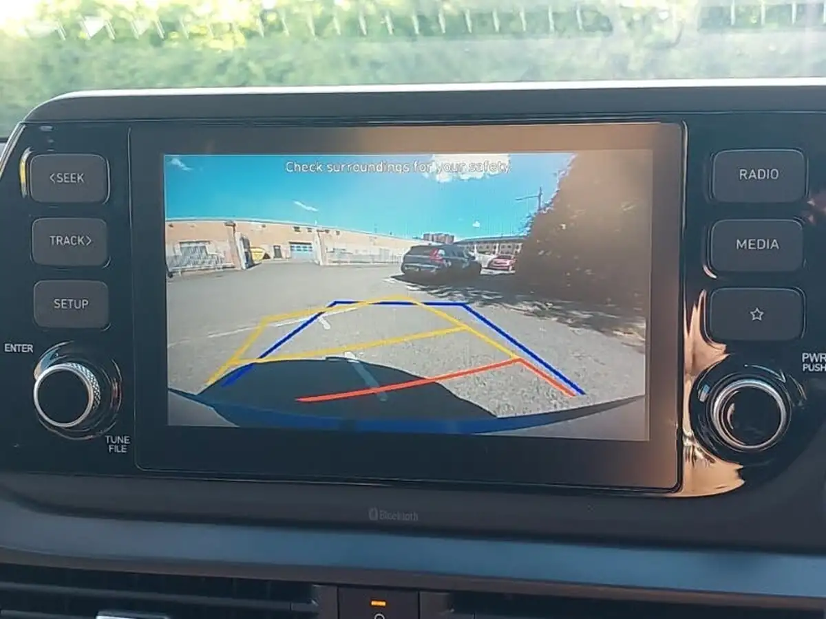2022-hyundai-i20-10-t-gdi-se-connect-eclutch-imt-big-14