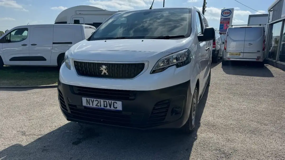 2021-peugeot-expert-15-bluehdi-professional-compact-1000-eu6dt-e-big-8