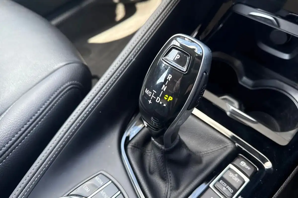 2022-bmw-x1-20td-sdrive18d-xline-sport-auto-big-53
