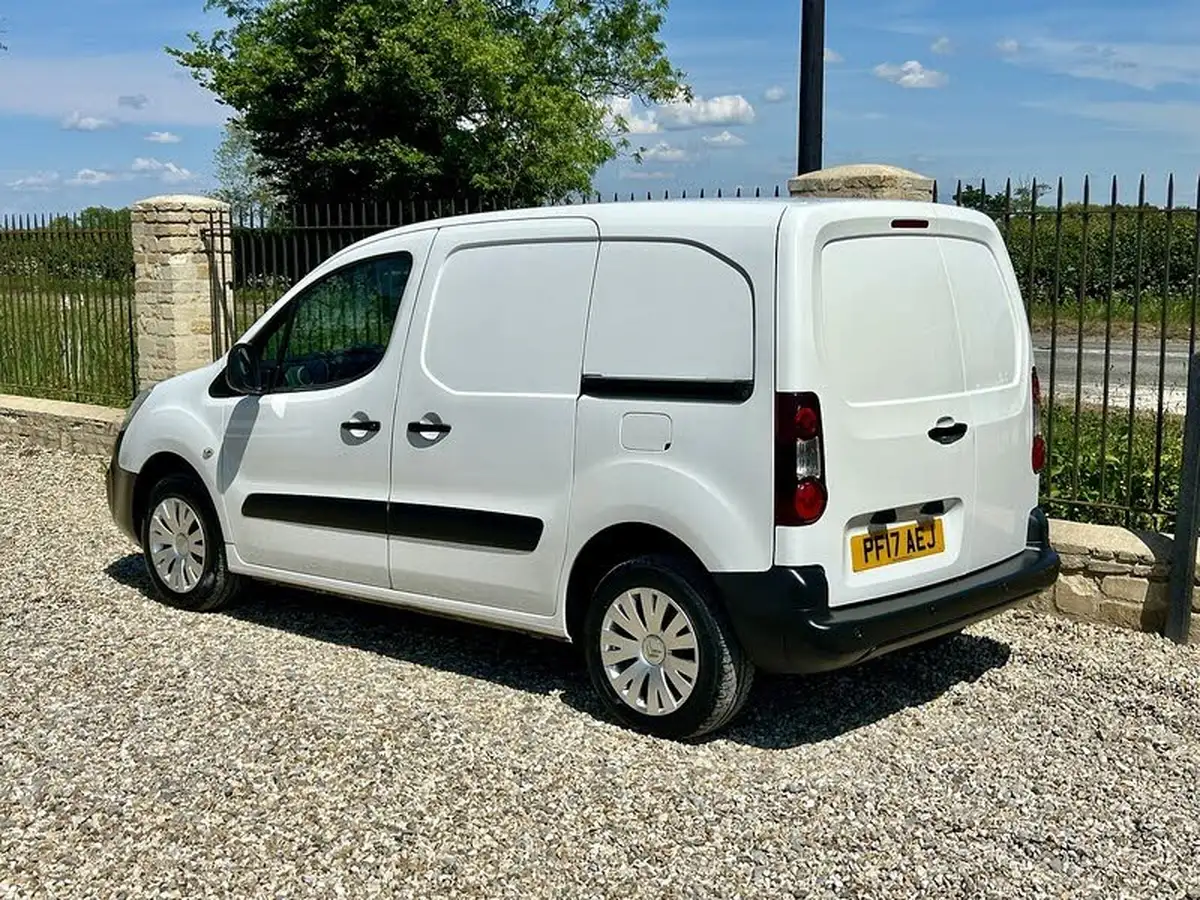 2017-citroen-berlingo-16td-l1-850-enterprise-special-edition-16bluehdi-100eu6-panel-big-9
