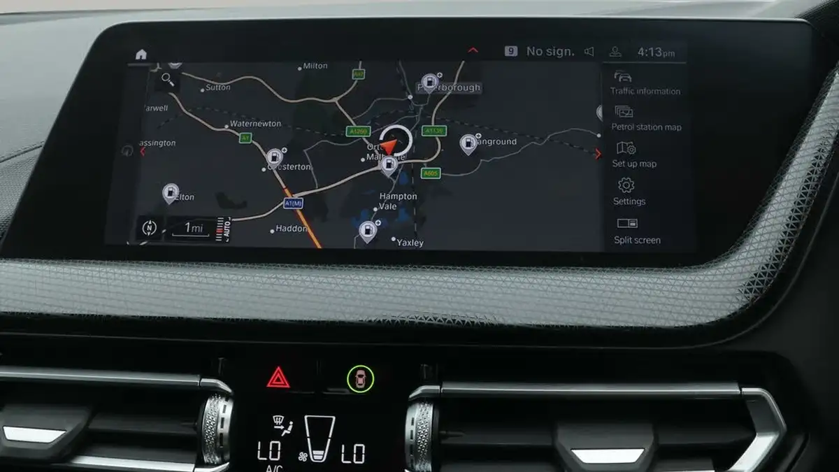 2022-bmw-1-series-15-118i-sport-big-11