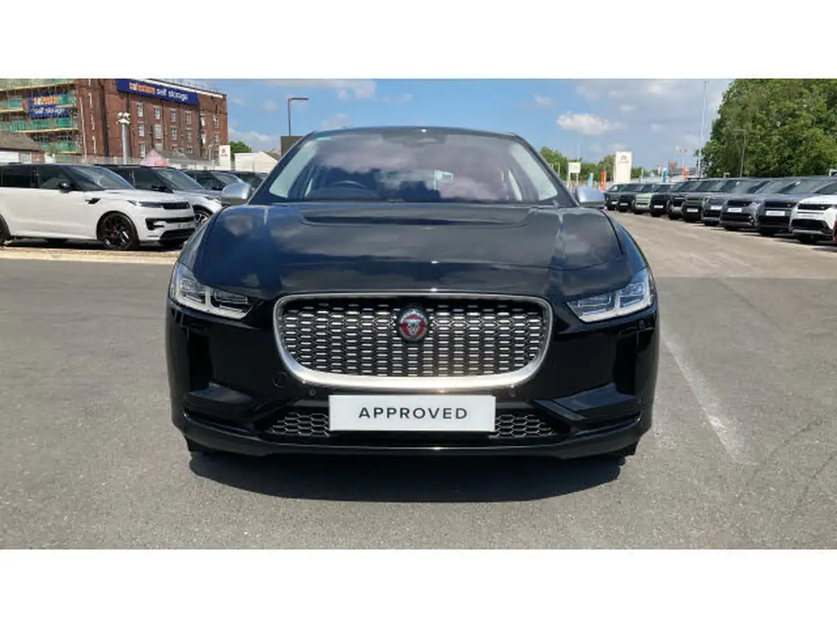 2022-jaguar-i-pace-ev400-se-big-30