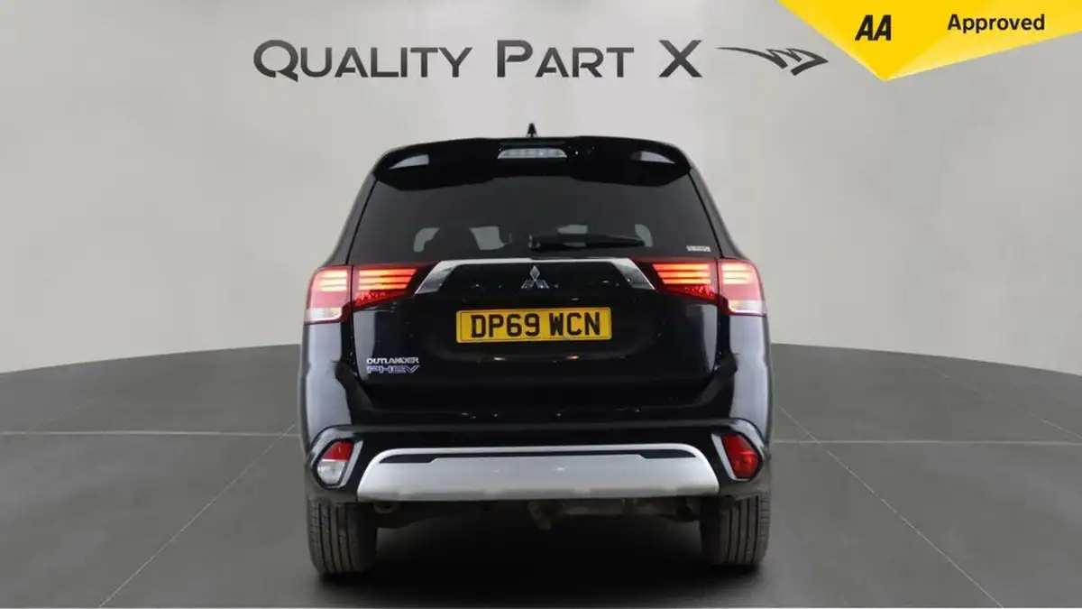 2019-mitsubishi-outlander-24-dynamic-phev-big-5