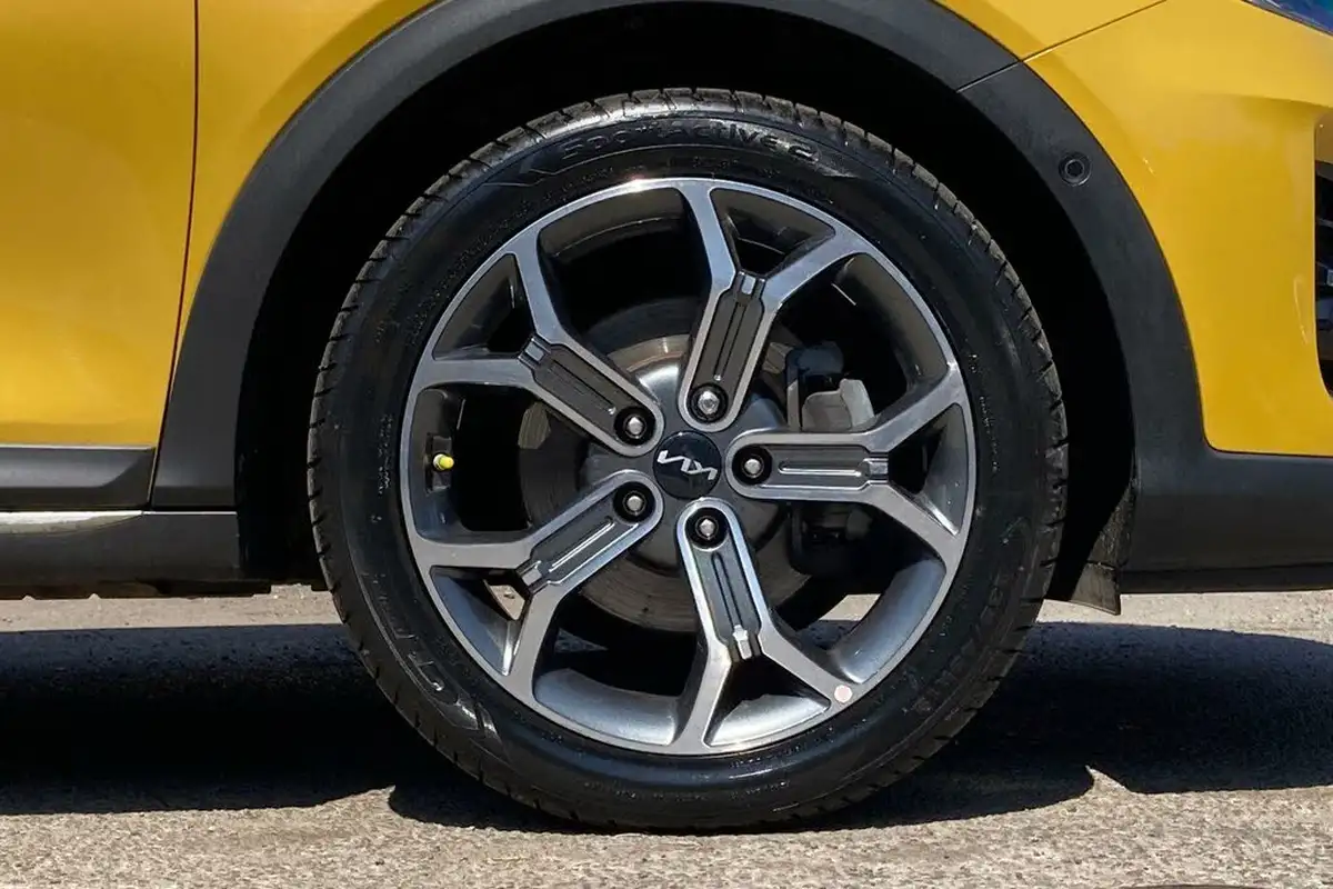 2022-kia-xceed-15-t-gdi-4-big-24