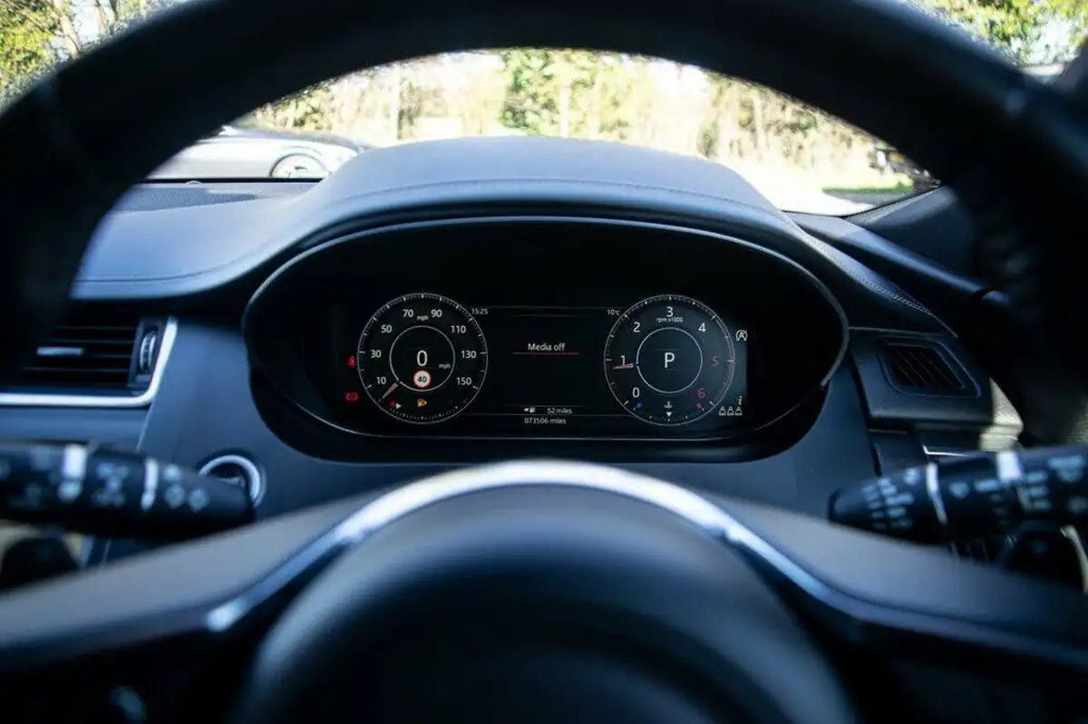 2019-jaguar-e-pace-20-i4d-r-dynamic-hse-180ps-big-13