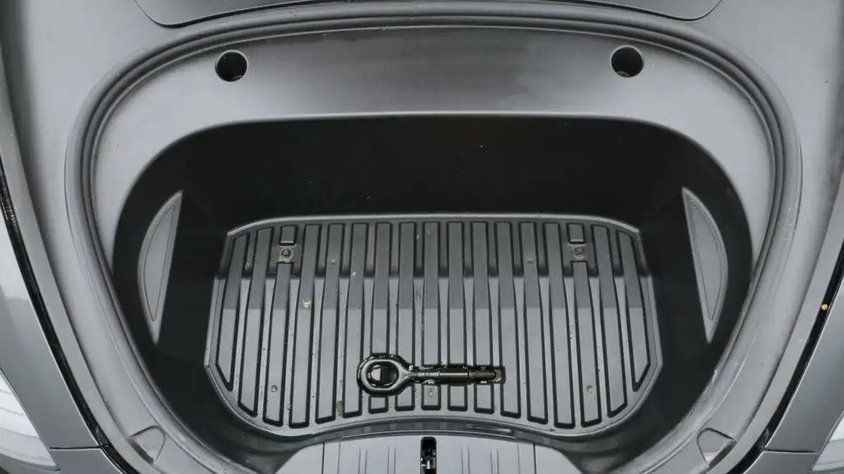 2021-tesla-model-3-e-long-range-4x4-big-19