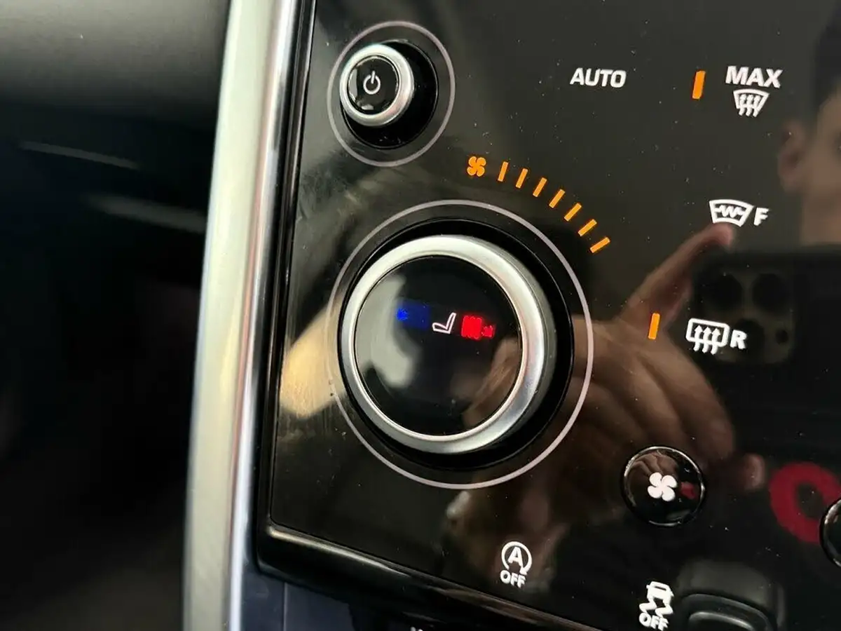 2021-land-rover-discovery-sport-20-d200-s-big-44