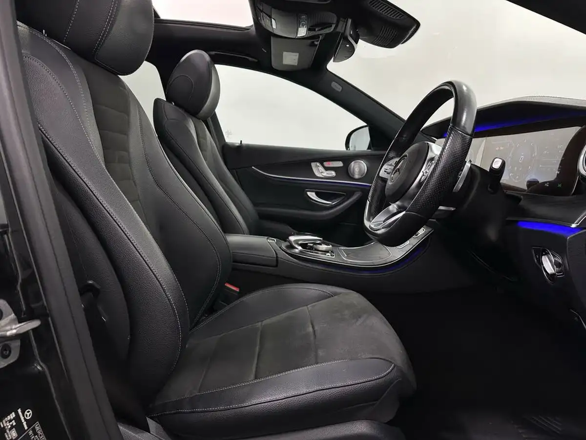 2020-mercedes-benz-e-class-20d-e300d-amg-line-edition-premium-plus-saloon-4d-big-30