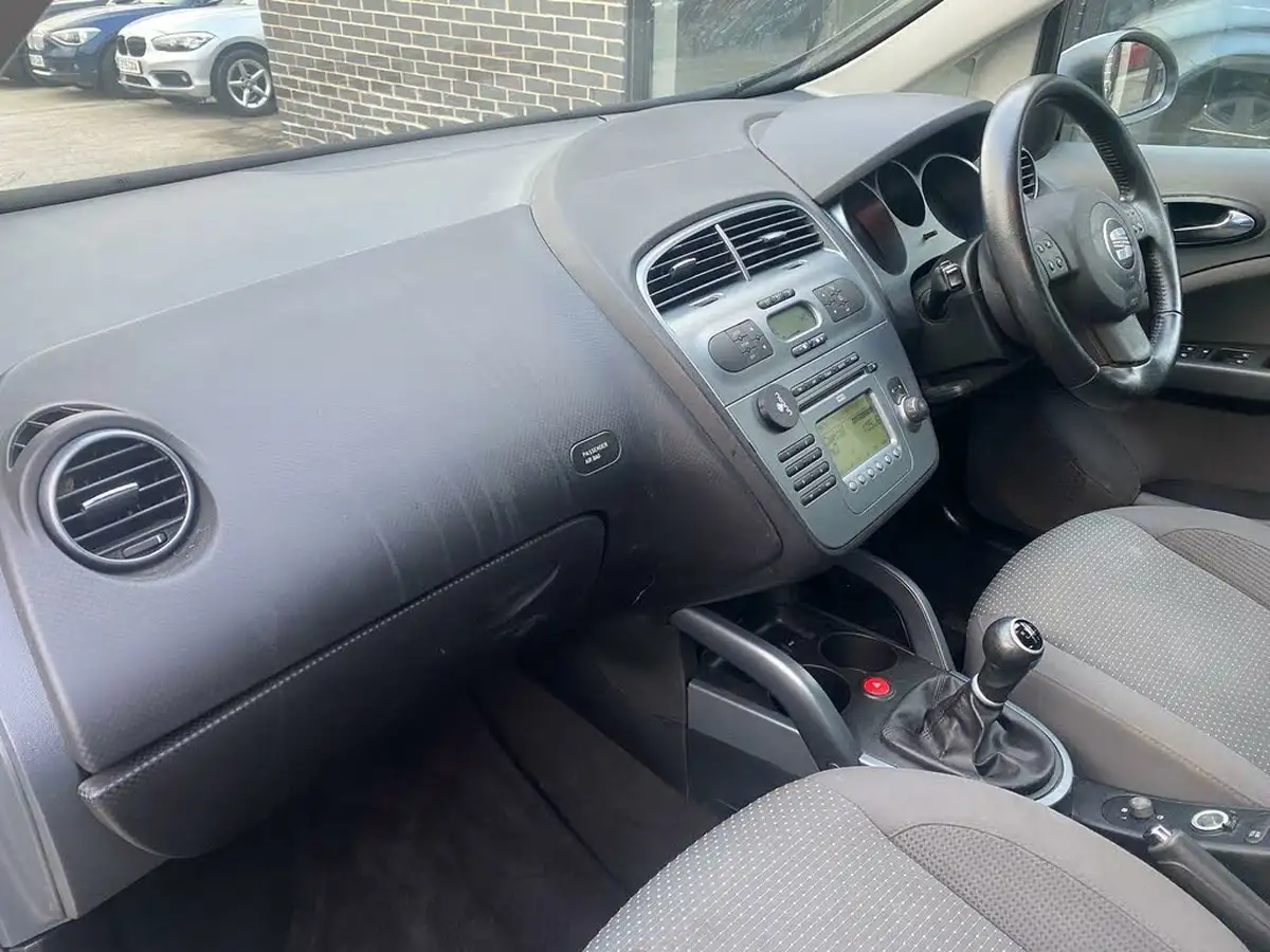 2009-seat-altea-20td-stylance-big-19