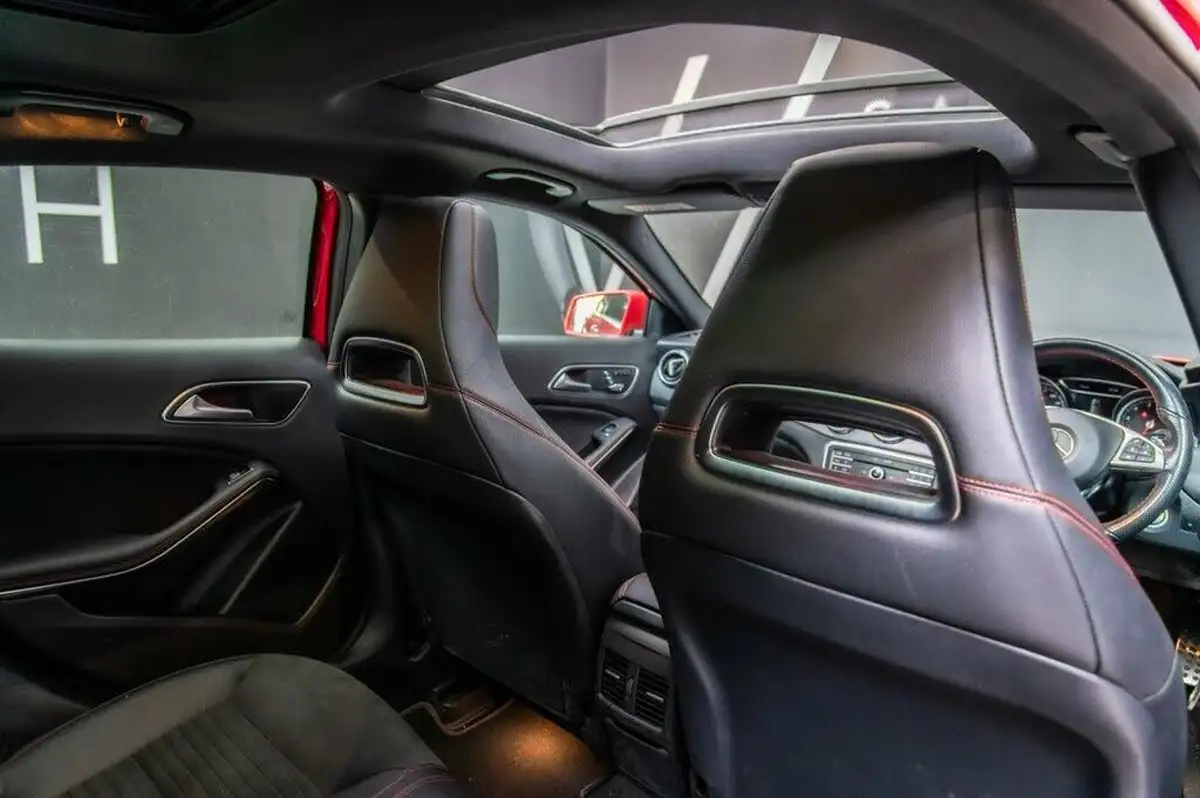 2020-mercedes-benz-gla-class-16-gla-200-amg-line-edition-plus-7g-dct-big-73