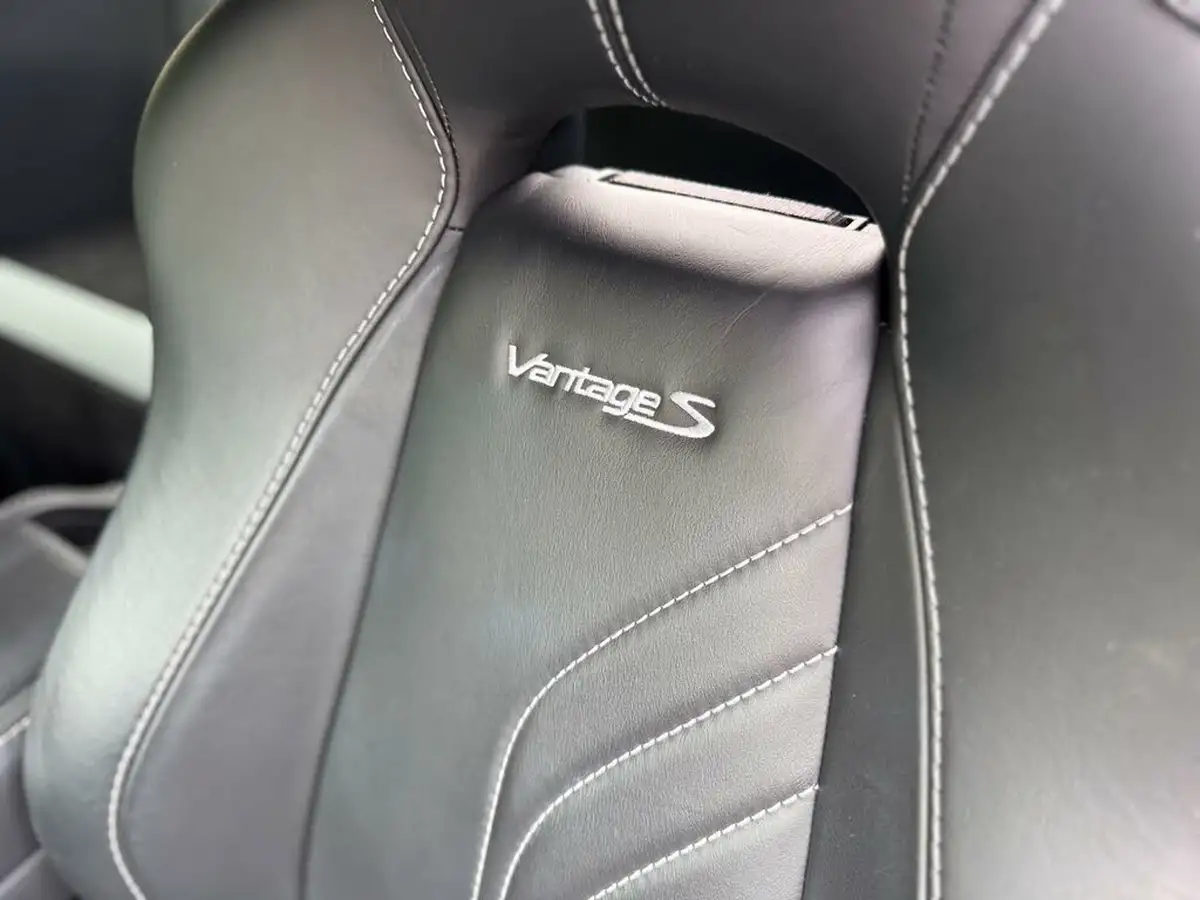 2012-aston-martin-vantage-47-s-coupe-big-46