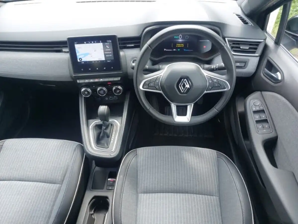 2024-renault-clio-16-techno-big-6