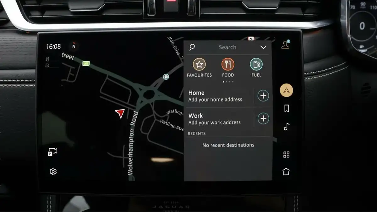 2021-jaguar-f-pace-20-d200-r-dynamic-se-mhev-big-10