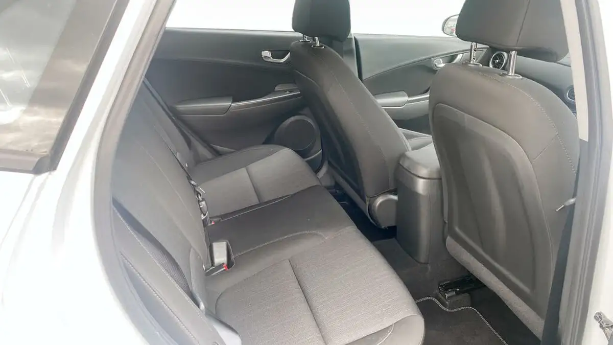 2021-hyundai-kona-10-t-gdi-se-connect-big-22