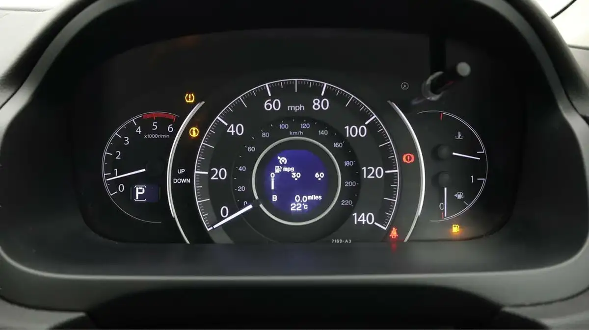 2017-honda-cr-v-16i-dtec-black-edition-auto-big-9