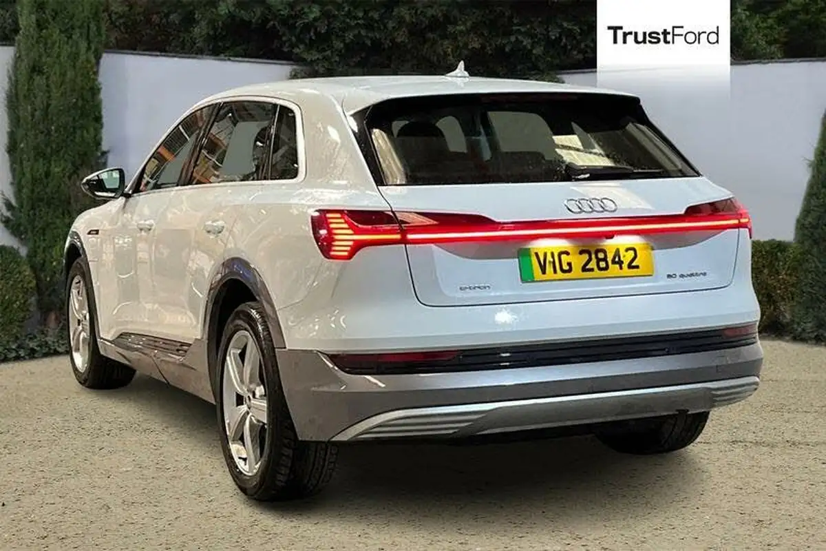 2020-audi-e-tron-50e-technik-big-1
