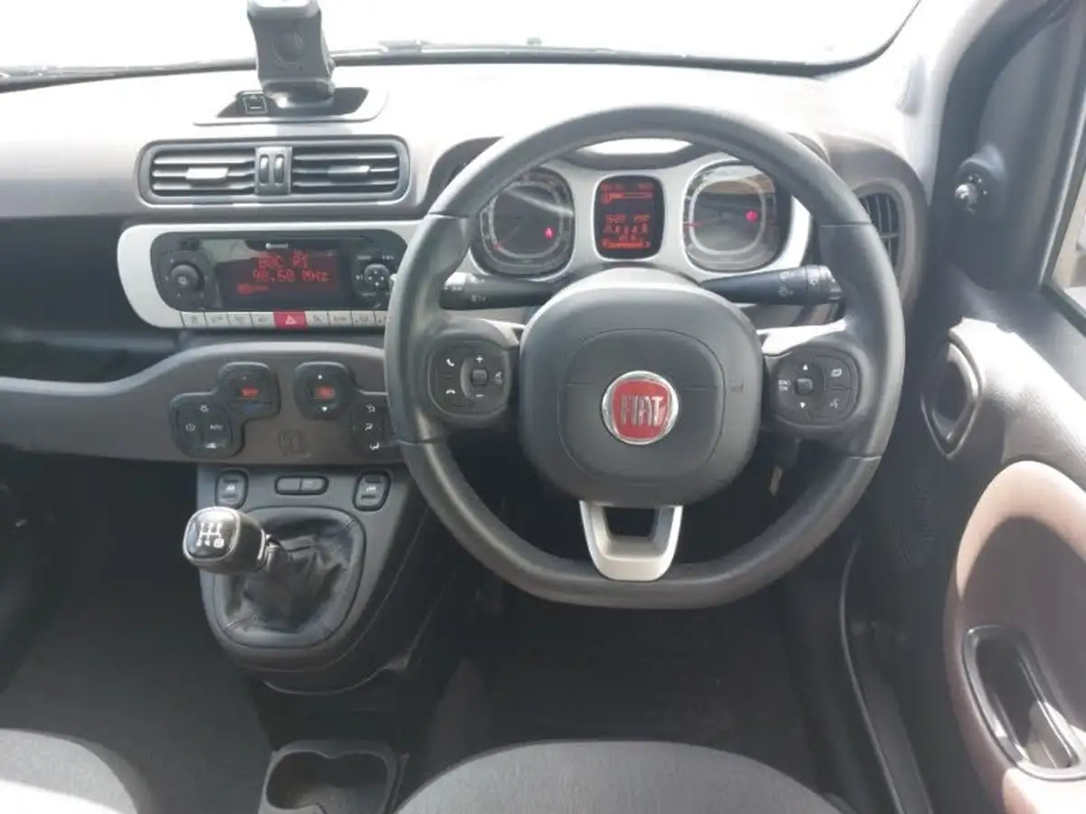 2021-fiat-panda-12-city-cross-big-6