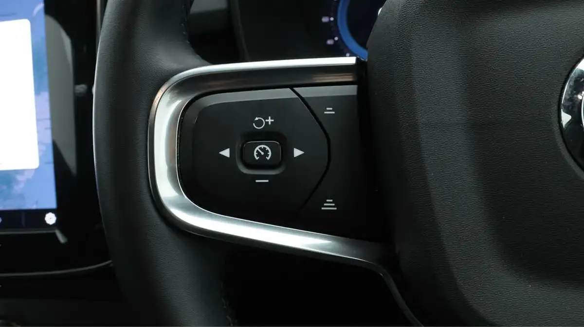 2023-volvo-xc40-e-recharge-core-228bhp-big-24