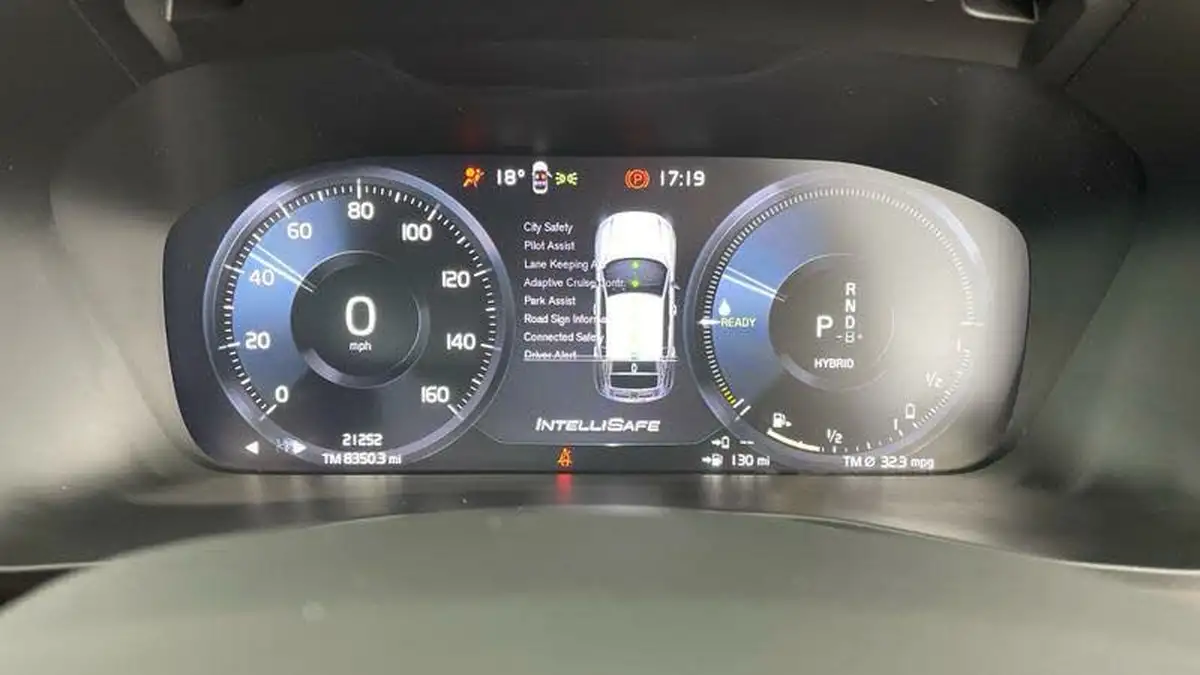 2021-volvo-xc40-15-t5-r-design-262bhp-big-23
