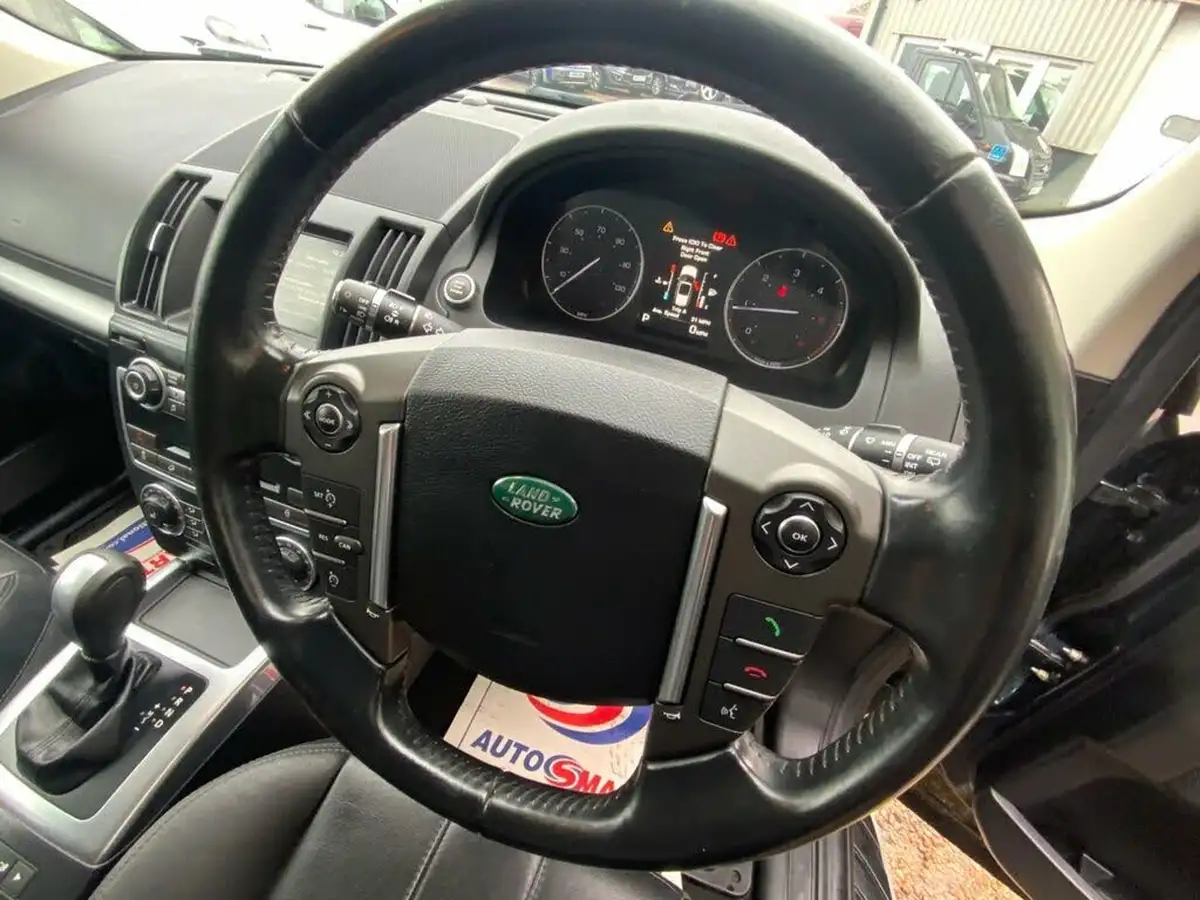 2014-land-rover-freelander-2-22sd4-xs-big-16