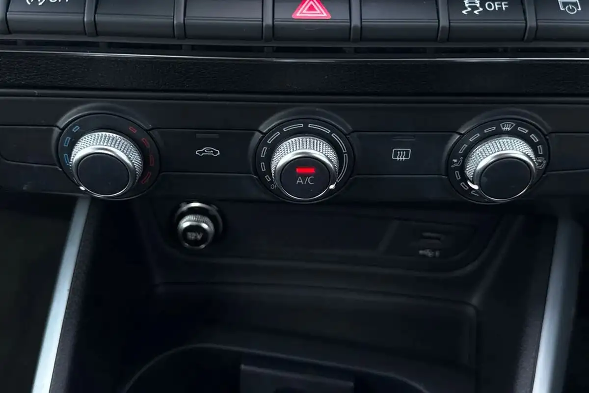 2021-audi-q2-15-35-tfsi-s-line-big-21