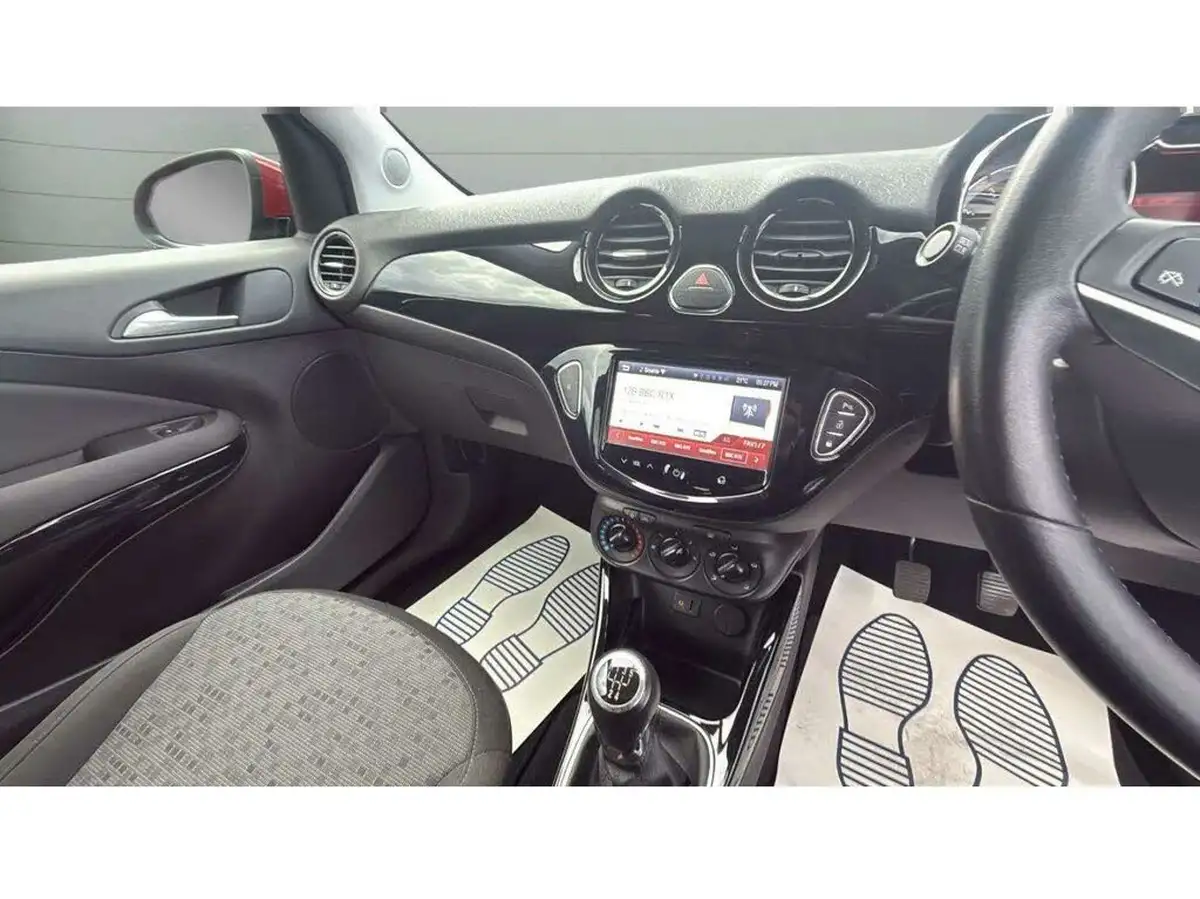 2015-vauxhall-adam-12-jam-big-13