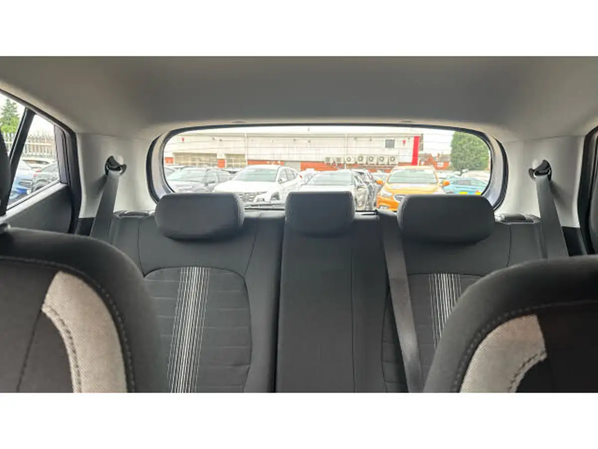 2025-hyundai-i10-12-advance-79ps-auto-big-14