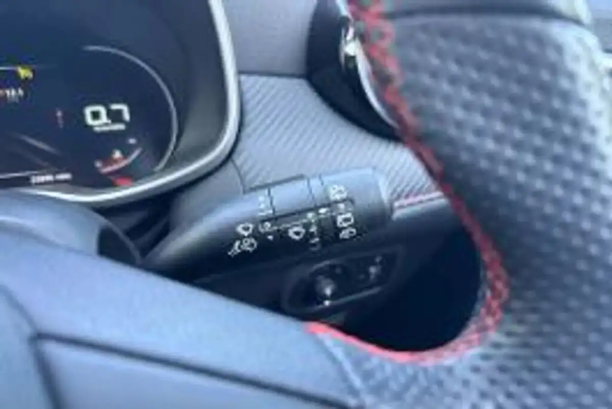 2024-mg-zs-suv-15-vti-tech-exclusive-big-35