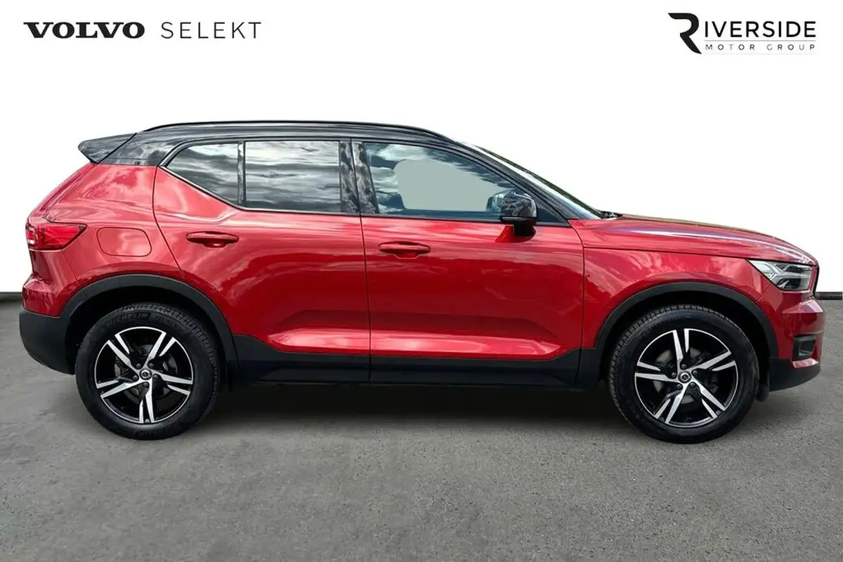2021-volvo-xc40-15-t3-r-design-161bhp-big-3