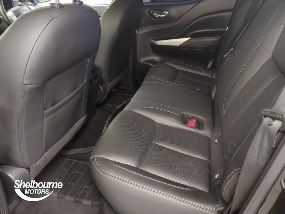 2020-nissan-navara-23dci-tt-tekna-8-navileather-auto-big-8