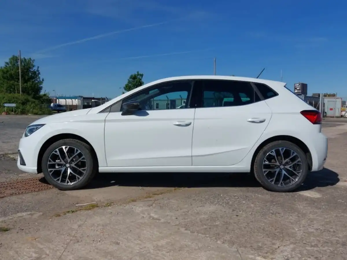 2025-seat-ibiza-10-tsi-xcellence-115ps-big-3