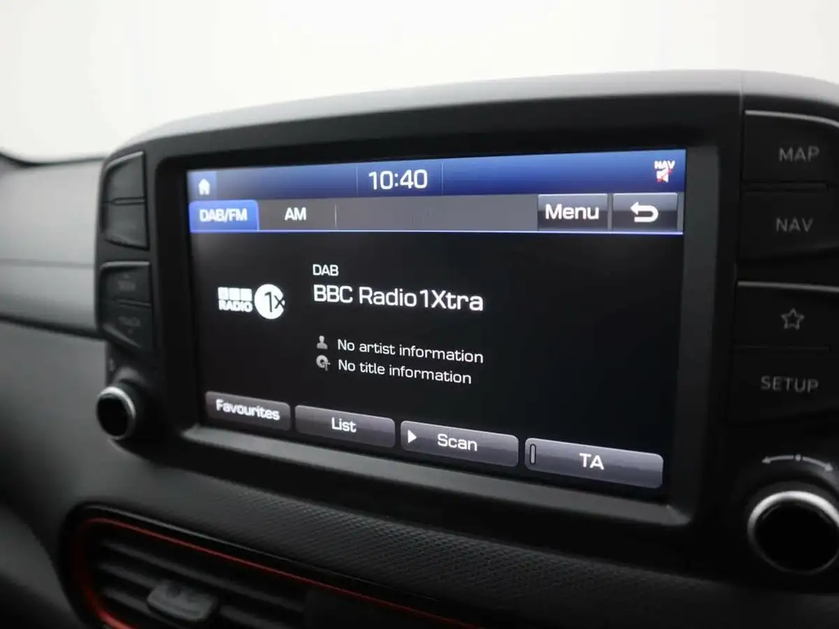 2018-hyundai-kona-10-t-gdi-premium-se-1-tone-roof-big-18