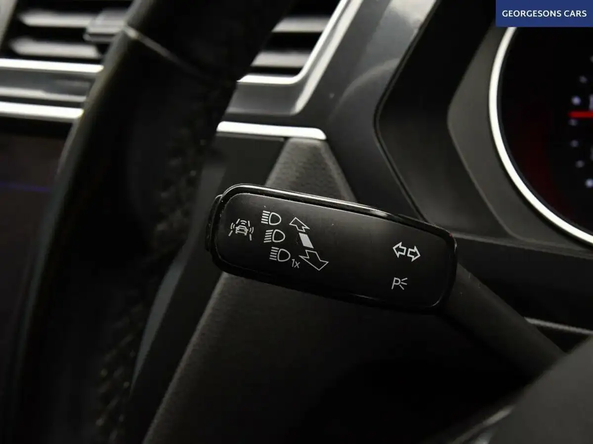 2018-volkswagen-tiguan-20tdi-se-navigation-150ps-4motion-ss-big-39