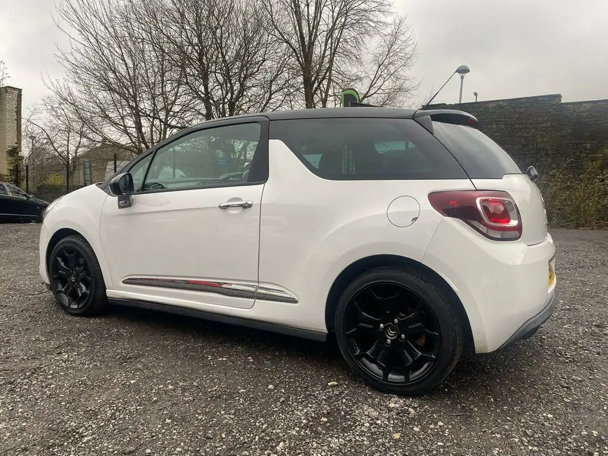 2014-citroen-ds3-16e-hdi-dstyle-plus-90bhp-airdream-big-6