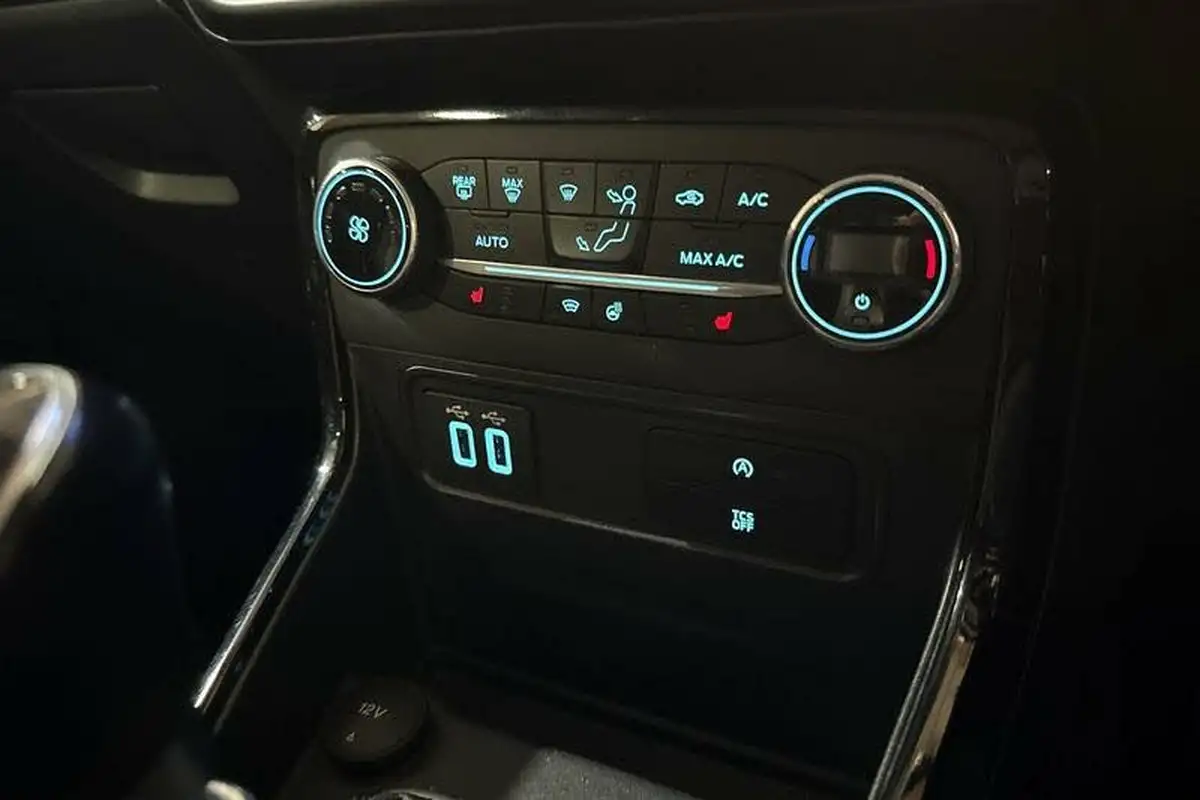 2019-ford-ecosport-10t-titanium-125ps-big-30