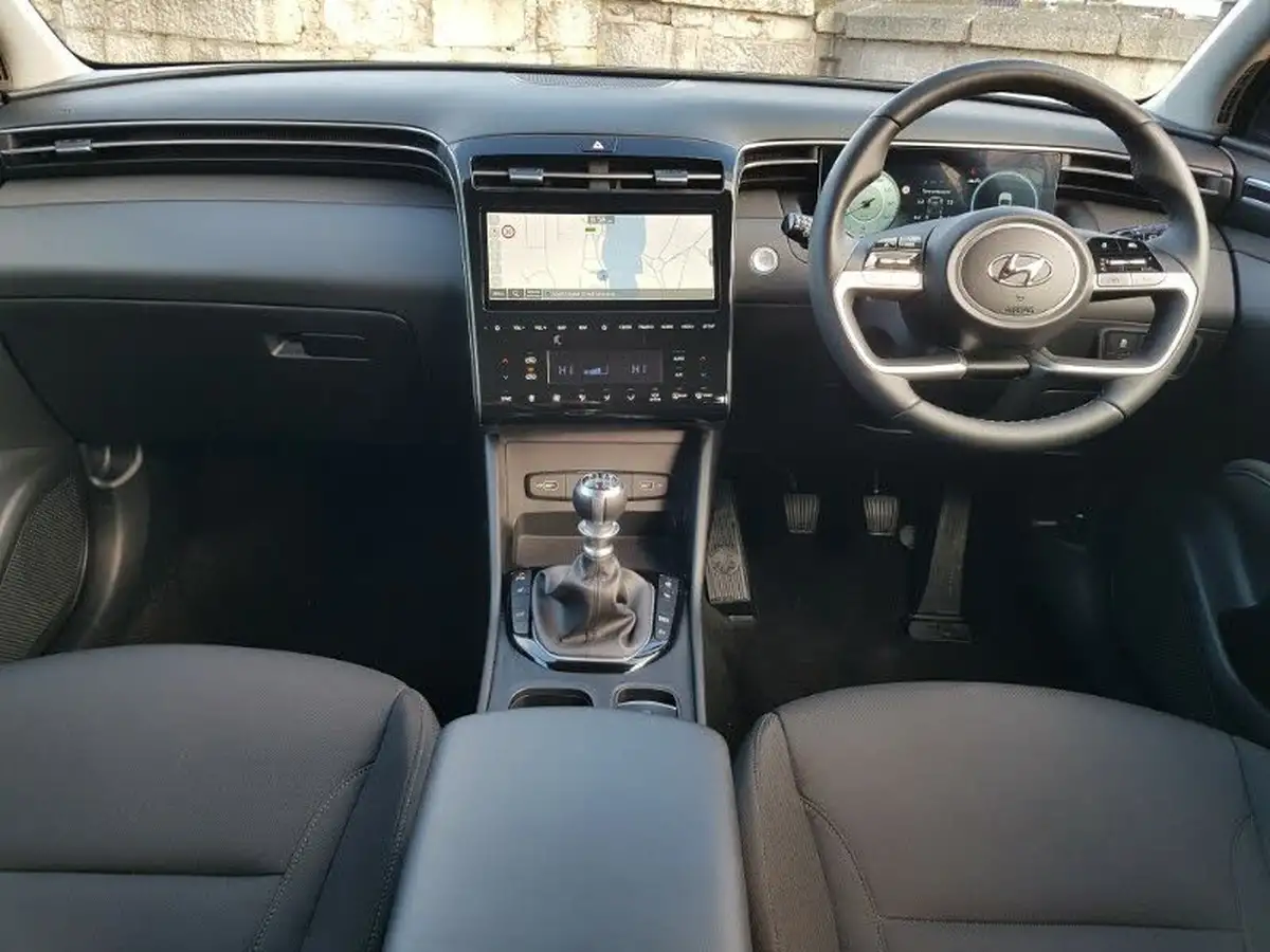 2024-hyundai-tucson-16-t-gdi-premium-150ps-big-2
