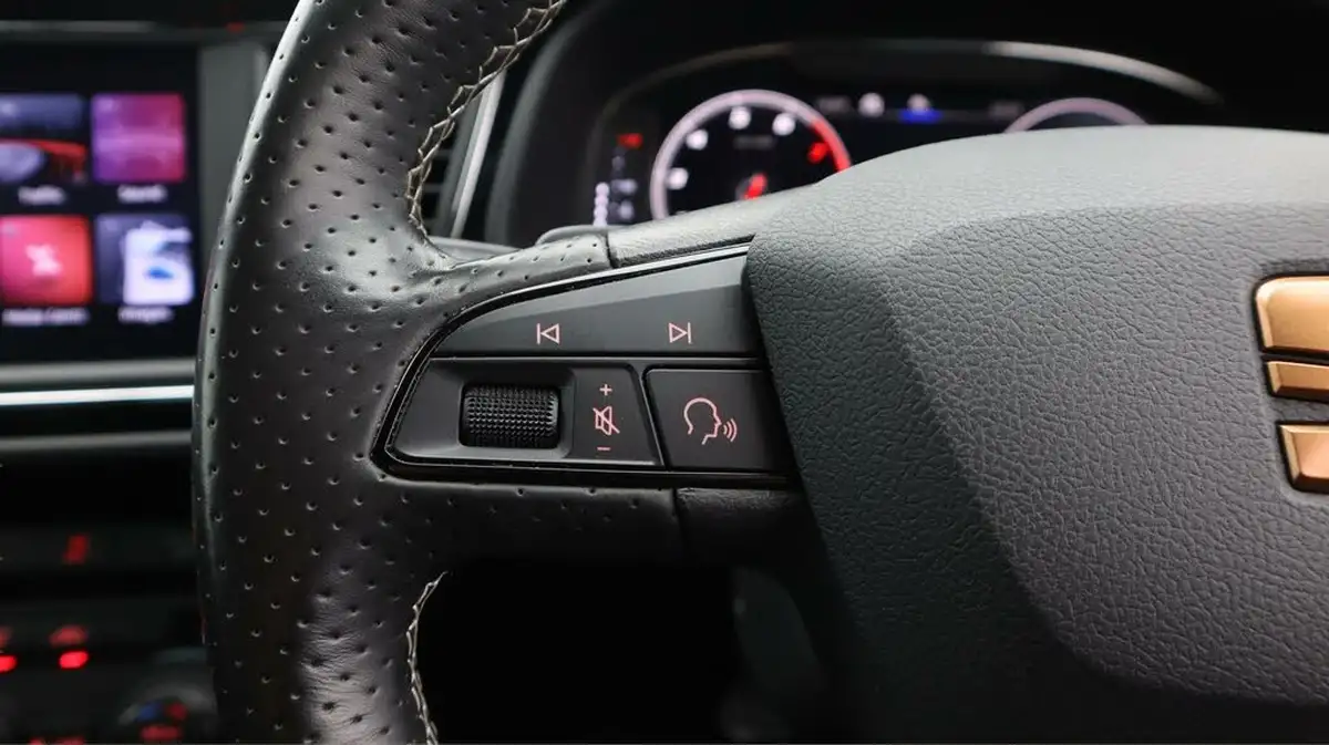 2020-seat-leon-20-tsi-cupra-290-big-24