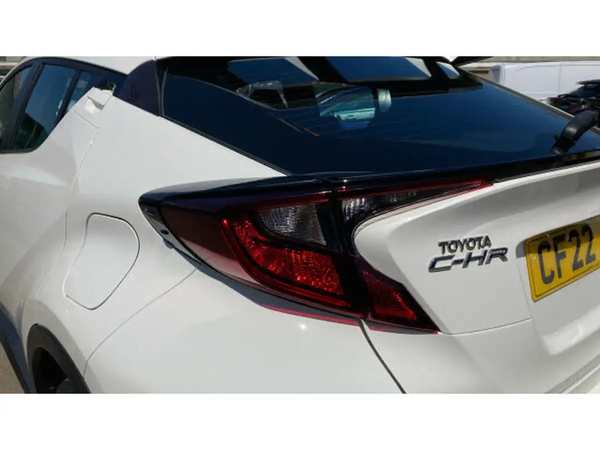 2022-toyota-c-hr-18-vvt-i-icon-big-22